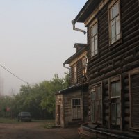 старый дом в тумане :: Андрей Петренко