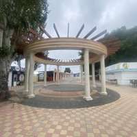 Пляжный бульвар ждет отдыхающих.. :: Alexey YakovLev