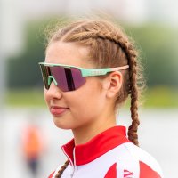 Спортсменка,комсомолка... :: Александр 