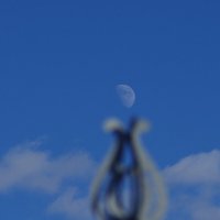 Месяц на небе :: Сергей Швечков