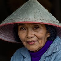 Женщина вьетнамка :: Aleksey Afonin