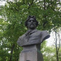 Василий Суриков / скульптор Л.Ю. Эйдлин / 1999 :: zavitok *