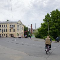 На улице Кронштадта :: Валерий