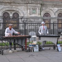 Ксилофонисты у стен храма Спас на Крови :: Татьяна Машошина