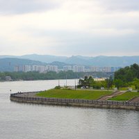 Таёжный город в горах на Енисее :: Василий Таёжный город в горах на Енисее :: Василий