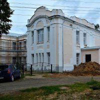 Ядрин. Здание глазной и хирургической лечебницы им. Л.А. Таланцевой. :: Пётр Чернега