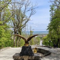 На каскадной лестнице курортного парка. :: Gen 