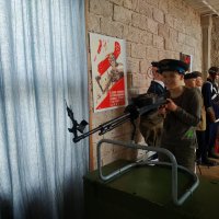 И этому мальчишке нравится стрелять по врагу! :: Андрей Лукьянов