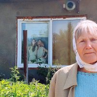 на перекрёстке в Карабаново :: Любовь 