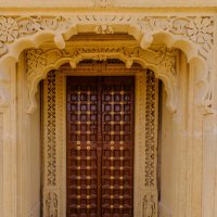 Дверь джайнского храма Лодарва Паршванатх :: Георгий А