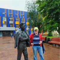 Академика Ландау по плечу не похлопывал. Он меня тоже :-) :: Андрей Лукьянов