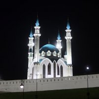 Казань ночная :: Дмитрий И_