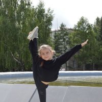 Гимнастка :: Владимир Помазан