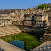 Водоём в храме Батешвар :: Георгий А Водоём в храме Батешвар :: Георгий А