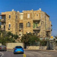 Вид на улицу со старыми зданиями  Хайфа 2025г :: ujgcvbif 