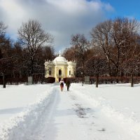 В усадьбе. :: веселов михаил 
