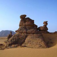 Необыкновенные резные скалы в пустыне Сахара. :: unix (Илья Утропов)