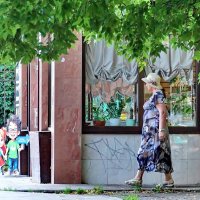 Спеша по делам... :: Николай Саржанов