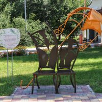 Скамья для двоих (санаторий им. Цюрупы) :: Татьяна Машошина