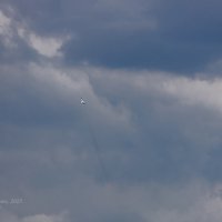 Самолёт в небе :: Александр Синдерёв