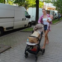 *** :: Роланд Дубровский