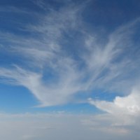 Полет над облаками :: Сергей Швечков