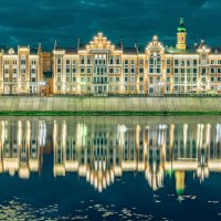 Ночная набережная :: Soaring Man Владимир