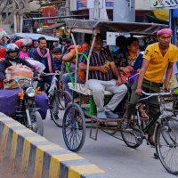 Рикшо или мотоциклет, все перегружены :: Георгий А