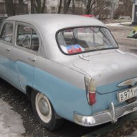 Серебристо-голубой "Москвич" :: Дмитрий Никитин