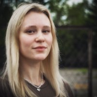 Загадка женской улыбки. (как они это делают?) :: Николай Мокшин