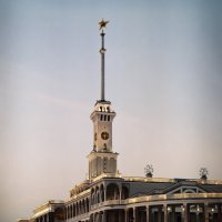 Северный речной вокзал :: Виталий Потапкин