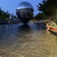 Посидеть у перевёрнутой капли - ГЕОЛОКАЦИЯ, побродить по воде..и ТЕЛЕФОНОМ снять фото и видео.. :: Alexey YakovLev Посидеть у перевёрнутой капли - ГЕОЛОКАЦИЯ, побродить по воде..и ТЕЛЕФОНОМ снять фото и видео.. :: Alexey YakovLev