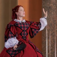 Приветсвуя имперское лето... :: Валерий Паршин