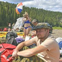 Не зря старшина говорил, что головной убор нужно привязывать... )) :: Владимир Хиль Не зря старшина говорил, что головной убор нужно привязывать... )) :: Владимир Хиль