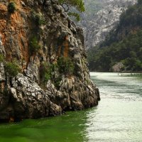 Течёт река :: Юрий. Шмаков