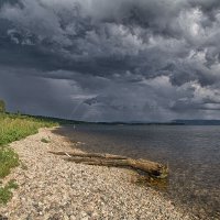 Тучи над Волгой :: Александр Лисовский Тучи над Волгой :: Александр Лисовский