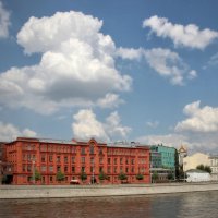 Пречистенская набережная :: Andrey Lomakin