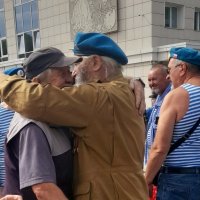 Встреча с другом . ВДВ . :: Мила Бовкун