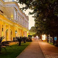 Прогулка по городу :: Сергей Алексеевич Митянин