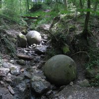 Каменные шары в Завидовичах, Босния и Герцеговина. :: unix (Илья Утропов)