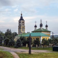 Церковь в Лакинске :: Сергей Цветков Церковь в Лакинске :: Сергей Цветков