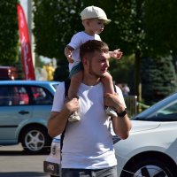 Пап, смотри какая машинка! :: Наталья Вязигина Пап, смотри какая машинка! :: Наталья Вязигина