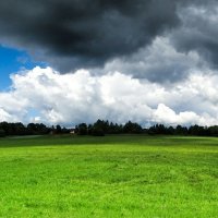 Тяжёлая туча надо мной (репортаж из поездок по области). :: Милешкин Владимир Алексеевич 