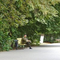 Смотрит... :: Юрий Гайворонскiий Смотрит... :: Юрий Гайворонскiий