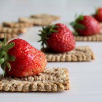 Ягодный сезон. :: Нина Сироткина Ягодный сезон. :: Нина Сироткина