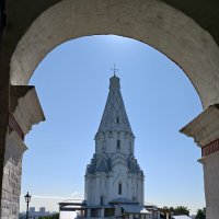 Церковь Вознесения Господня в Коломенском :: <<< Наташа >>>