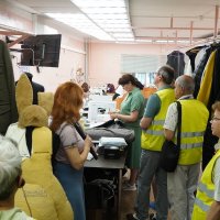 В костюмерной мастерской с актрисой Ольгой Пудовой :: Сергей Беляев