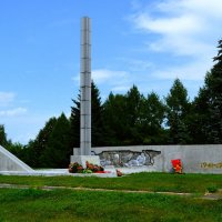 Алатырь. Мемориал воинам-алатырцам, погибшим в Великую Отечественную войну. :: Пётр Чернега