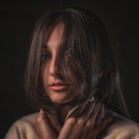 Загадочный взгляд: портрет в стиле минимализма :: Джованни Луче