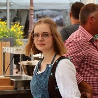 Хозяюшка :: Юрий. Шмаков